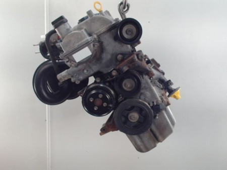 MOTEUR ESSENCE TOYOTA YARIS 1.3 