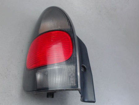 FEU ARRIERE GAUCHE  RENAULT ESPACE