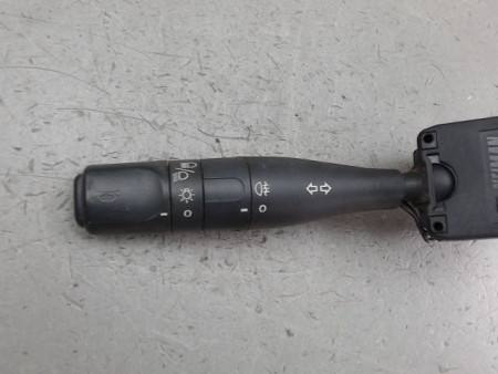 COMMANDE CLIGNOTANT PEUGEOT 106