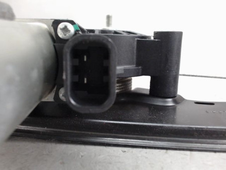 MECANISME LEVE-GLACE AVANT DROIT FIAT PUNTO