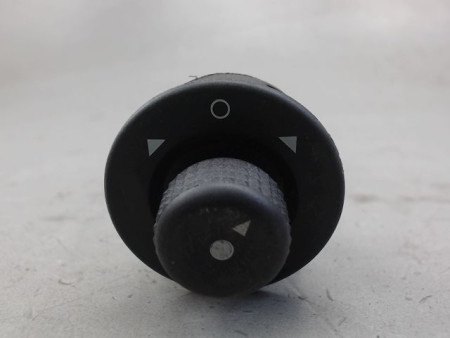 COMMANDE RETROVISSEUR EXTERIEUR ELECTRIQUE CITROEN C3
