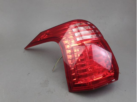 FEU ARRIERE GAUCHE  PEUGEOT 5008