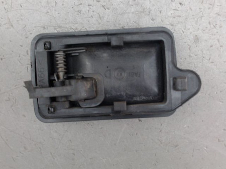 POIGNEE INTERIEURE PORTE AVANT DROIT PEUGEOT 106