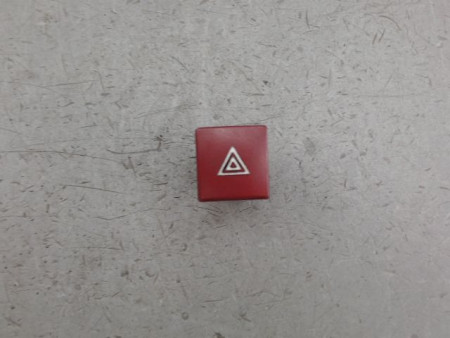 BOUTON DE WARNING PEUGEOT 207