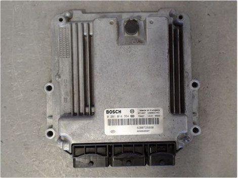 CALCULATEUR MOTEUR RENAULT LAGUNA