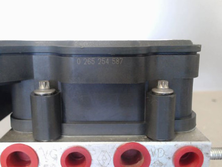 UNITE HYDRAULIQUE ABS DACIA DUSTER
