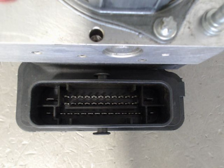 UNITE HYDRAULIQUE ABS DACIA SANDERO