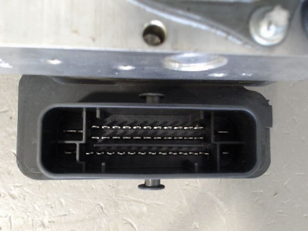 UNITE HYDRAULIQUE ABS RENAULT CLIO
