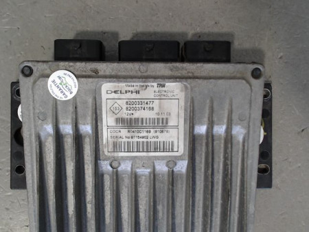 CALCULATEUR MOTEUR RENAULT CLIO