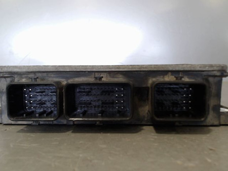 CALCULATEUR MOTEUR RENAULT CLIO