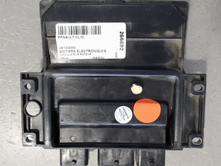 CALCULATEUR MOTEUR RENAULT CLIO