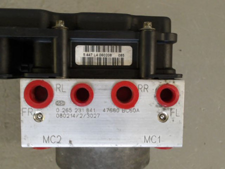 UNITE HYDRAULIQUE ABS NISSAN MICRA