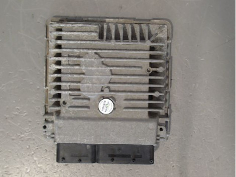 CALCULATEUR MOTEUR VOLKSWAGEN GOLF