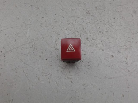 BOUTON DE WARNING PEUGEOT 207
