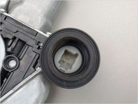 MECANISME LEVE-GLACE AVANT GAUCHE TOYOTA VERSO-S