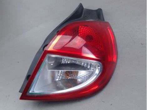 FEU ARRIERE DROIT RENAULT CLIO