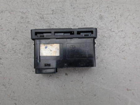BOUTON DE WARNING B.M.W. SERIE 3