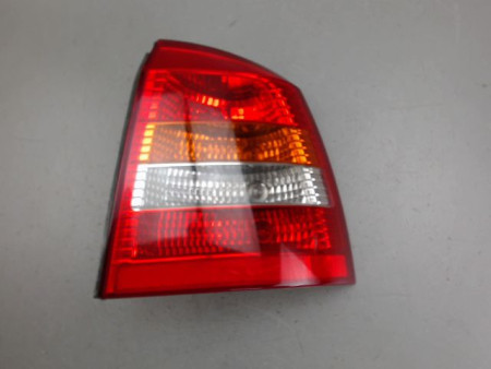 FEU ARRIERE DROIT OPEL ASTRA