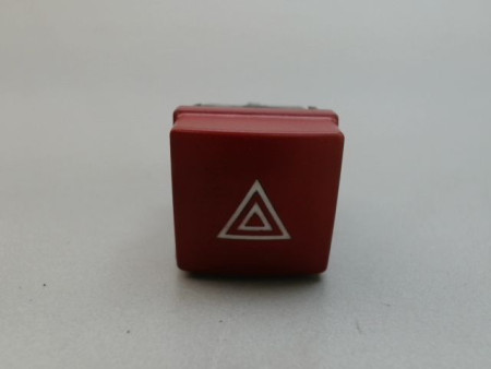 BOUTON DE WARNING PEUGEOT 207