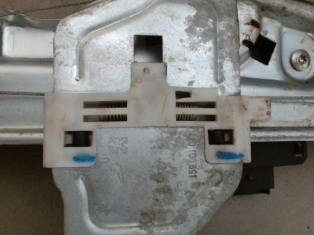MECANISME LEVE-GLACE ARRIERE DROIT PEUGEOT 2008