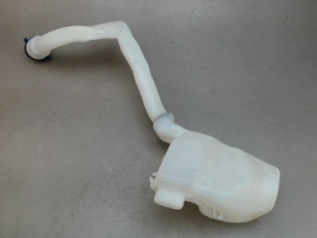 RESERVOIR LAVE-GLACE AVANT PEUGEOT 2008