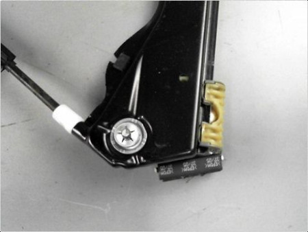 MECANISME LEVE-GLACE AVANT DROIT VOLKSWAGEN GOLF V PLUS 05-08