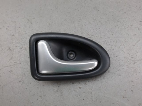 POIGNEE INTERIEURE PORTE AVANT GAUCHE RENAULT CLIO