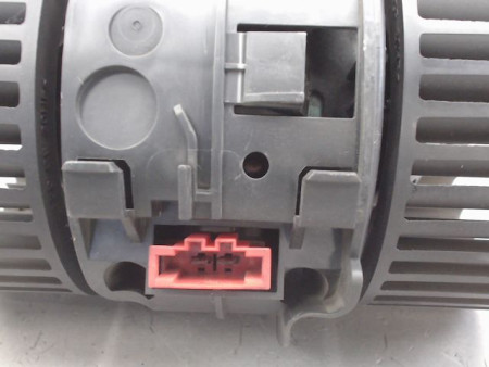 MOTEUR VENTILATEUR CHAUFFAGE RENAULT MEGANE