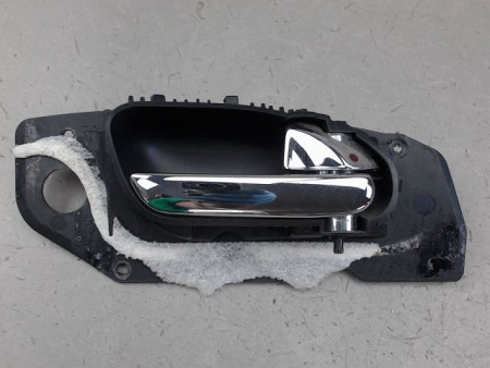 POIGNEE INTERIEURE PORTE AVANT DROIT PEUGEOT 607