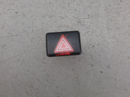 BOUTON DE WARNING AUDI A4