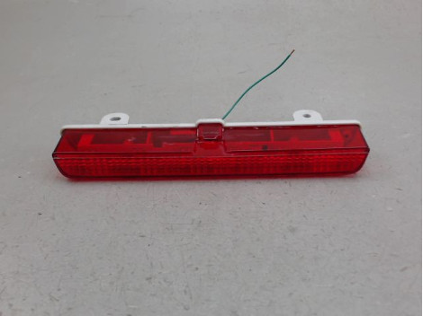 FEUX STOP SUPPLEMENTAIRE NISSAN MICRA