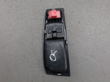 COMMANDE LEVE-GLACE PORTE AVG VOLKSWAGEN FOX