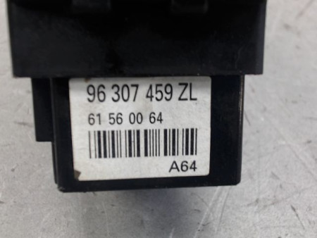 COMMANDE CLIGNOTANT PEUGEOT 206
