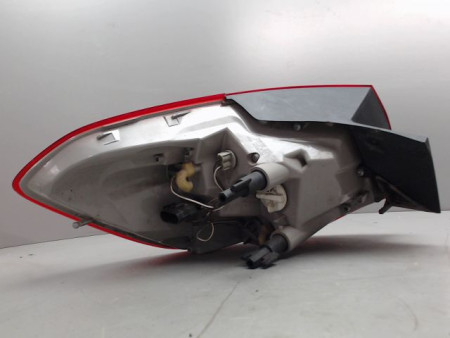 FEU ARRIERE DROIT OPEL ASTRA