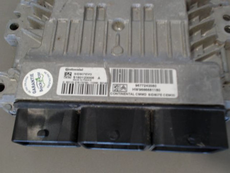CALCULATEUR MOTEUR PEUGEOT 5008