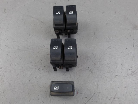 COMMANDE LEVE-GLACE PORTE AVG RENAULT MEGANE
