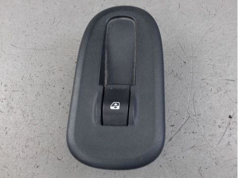 COMMANDE LEVE-GLACE PORTE AVD RENAULT KANGOO