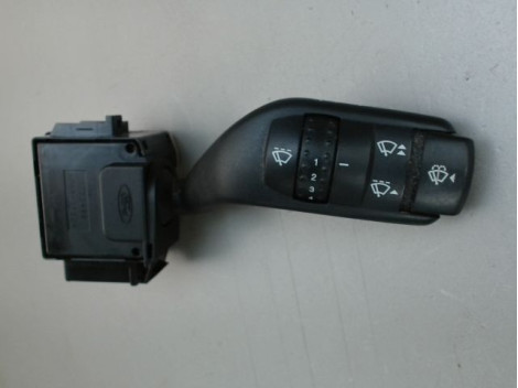 COMMANDE ESSUIE GLACE FORD FOCUS