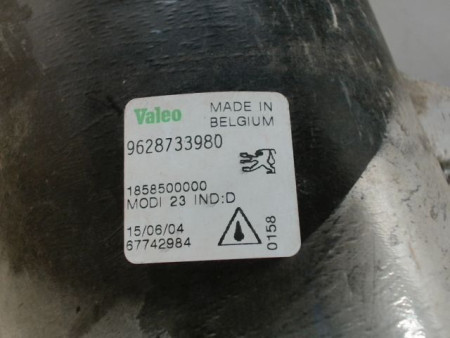 PHARE ANTIBROUILLARD AVANT DROIT PEUGEOT 206