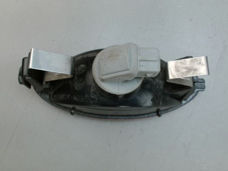 FEU BROUILLARD CENTRAL ARRIERE PEUGEOT 206