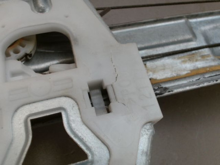 MECANISME LEVE-GLACE AVANT DROIT CITROEN C4