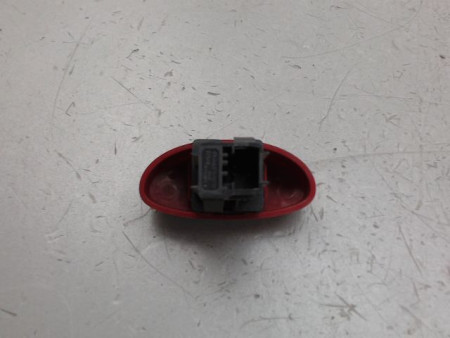 BOUTON DE WARNING PEUGEOT 206