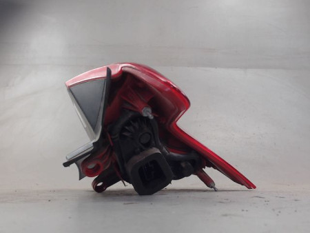FEU ARRIERE GAUCHE  PEUGEOT 3008
