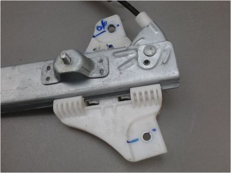 MECANISME LEVE-GLACE AVANT DROIT HYUNDAI I20