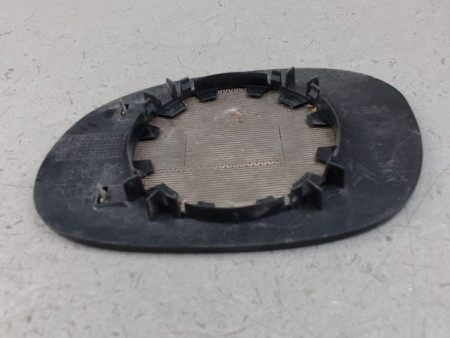 GLACE RETROVISEUR EXT D PEUGEOT 206