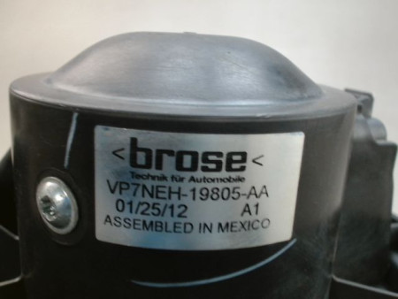 MOTEUR VENTILATEUR CHAUFFAGE NISSAN NAVARA