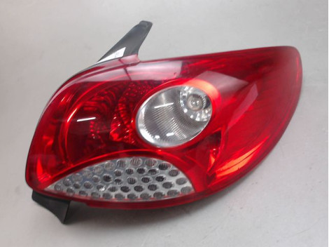 FEU ARRIERE DROIT PEUGEOT 206
