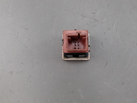 BOUTON DE WARNING PEUGEOT PARTNER