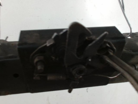TRAVERSE SUPERIEURE ARMATURE AVANT CITROEN C4