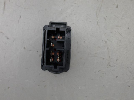 COMMANDE LEVE-GLACE PORTE AVD CITROEN C2